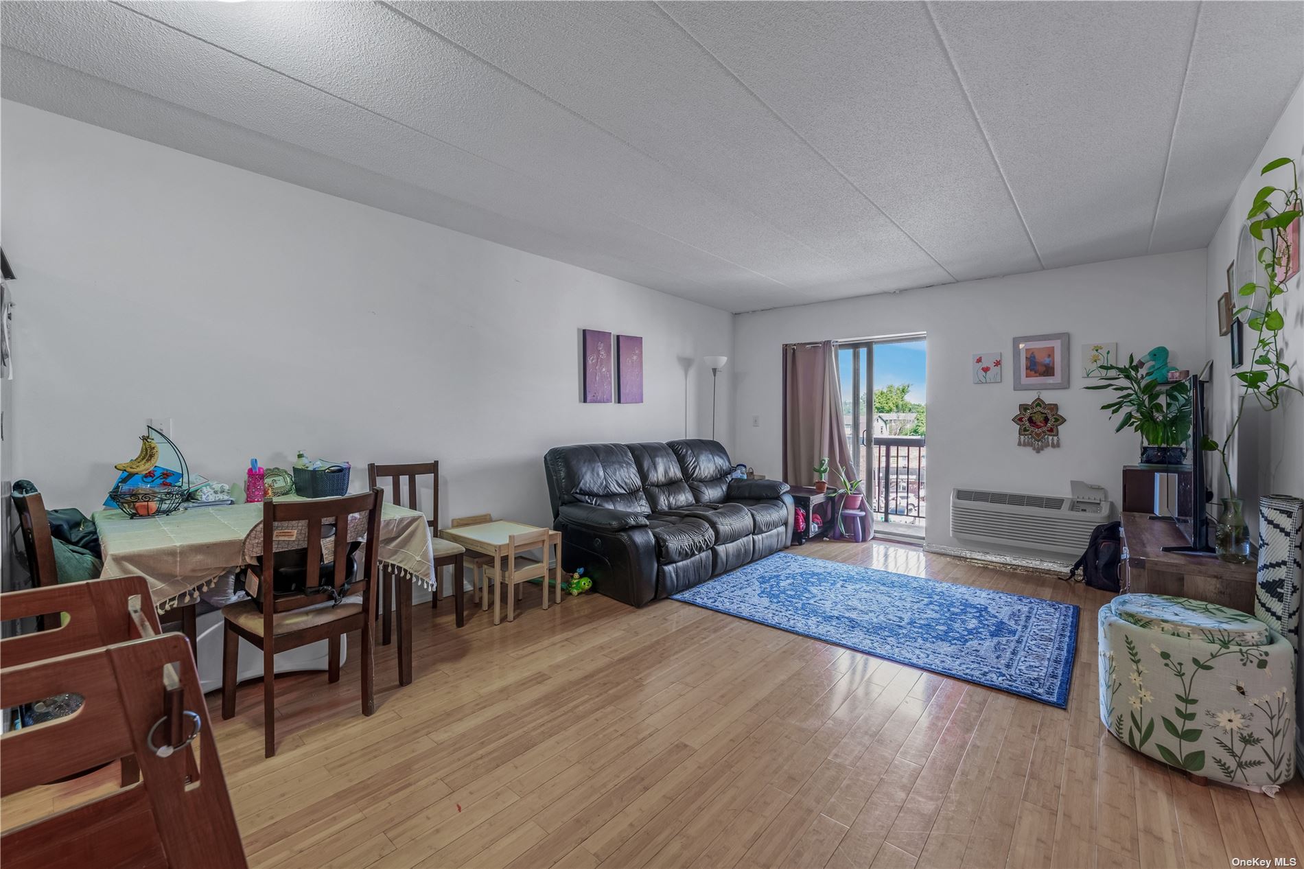 213-02 42 Avenue #4E, Bayside, New York image 3