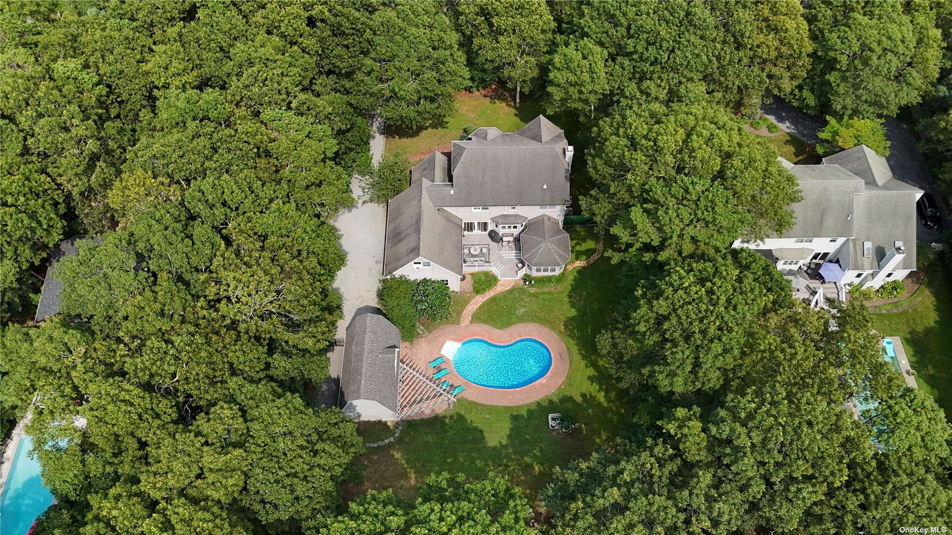 11 Prospect Boulevard, East Hampton, New York image 2