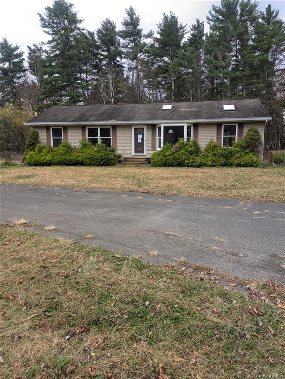 Property for Sale at 15 Valk Road, Saugerties, New York - Bedrooms: 2 
Bathrooms: 2 
Rooms: 5  - $298,000