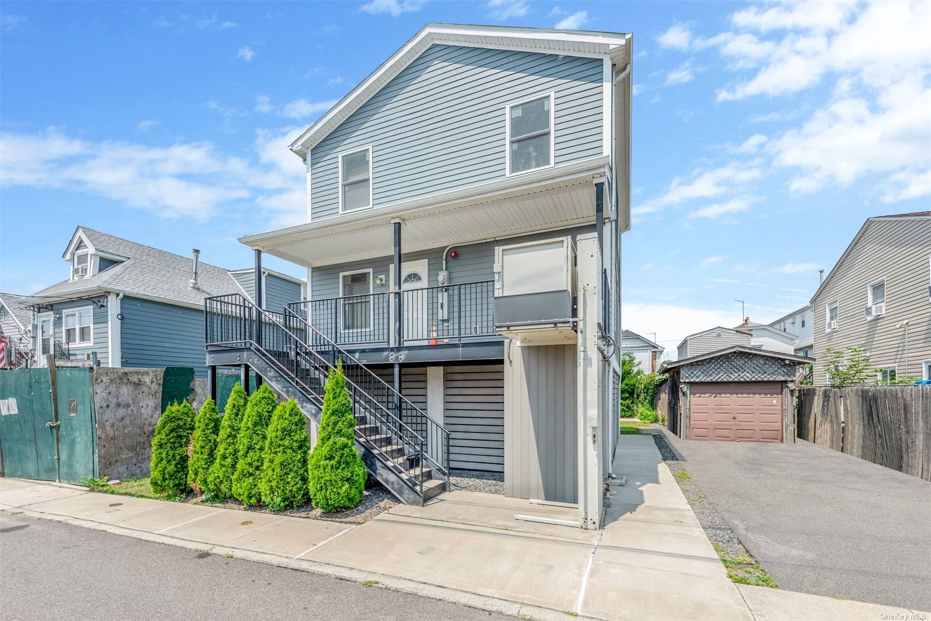 10201 164th Road, Howard Beach, Queens, NY - 3 Bedrooms  
3 Bathrooms  
10 Rooms - 