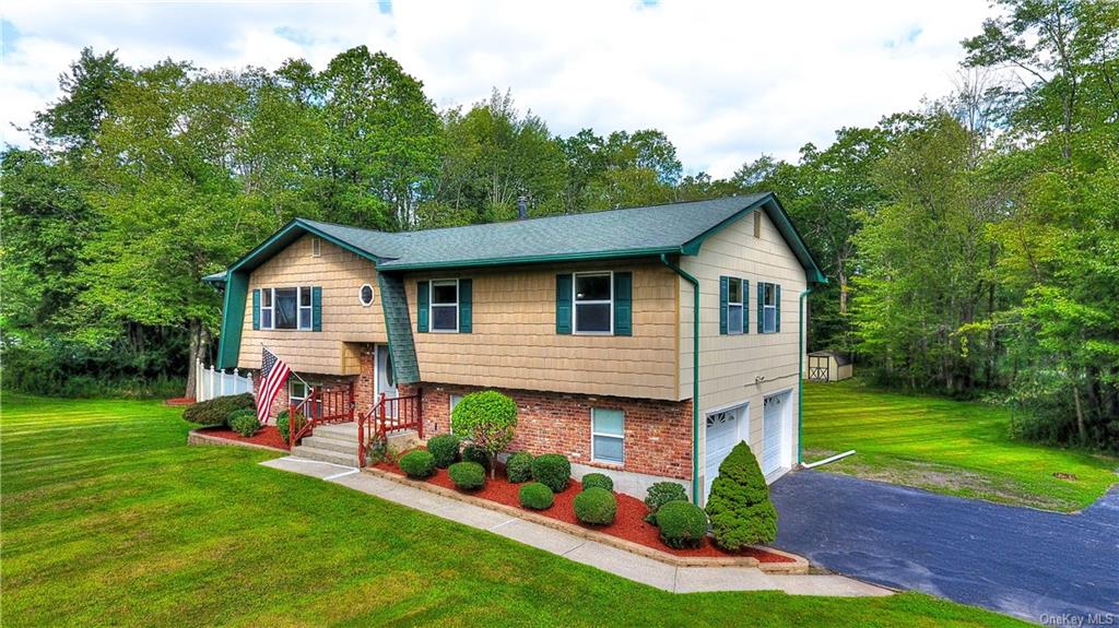 View Middletown, NY 10940 house
