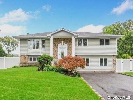 Property for Sale at 15 Partridge Drive, Commack, Hamptons, NY - Bedrooms: 5 
Bathrooms: 3  - $864,999