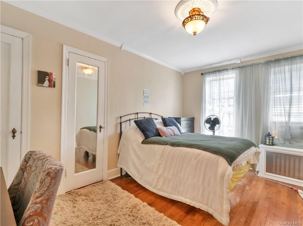 Photo 9 of 16 of 300 S Broadway 4-F co-op property
