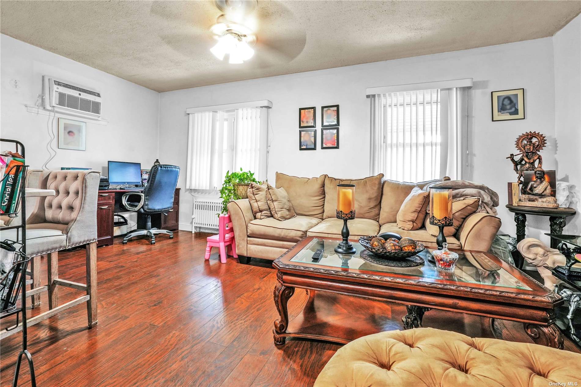 1044 Stratford Avenue