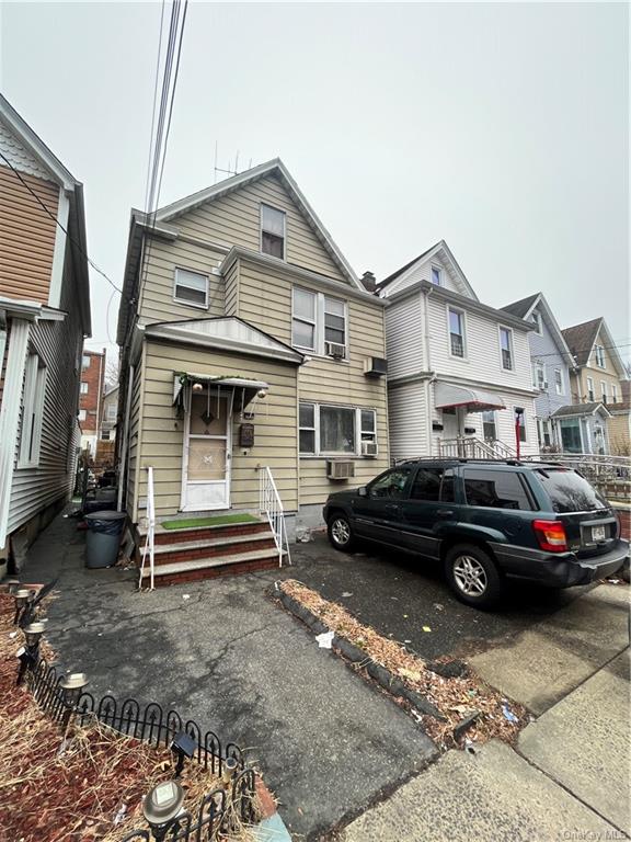 Property for Sale at 4434 Carpenter Avenue, Bronx, New York - Bedrooms: 6 
Bathrooms: 1 
Rooms: 8  - $429,000
