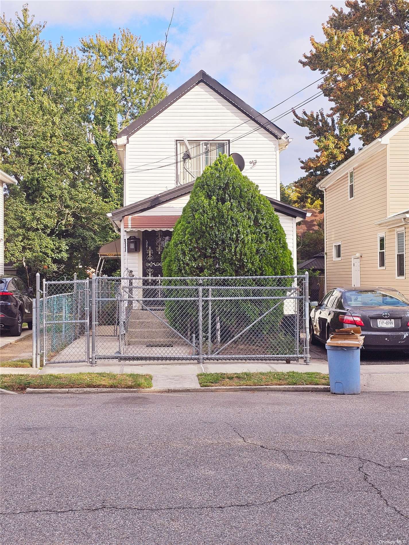 Property for Sale at 220th Place, Laurelton, Queens, NY - Bedrooms: 3 
Bathrooms: 2 
Rooms: 6  - $650,000