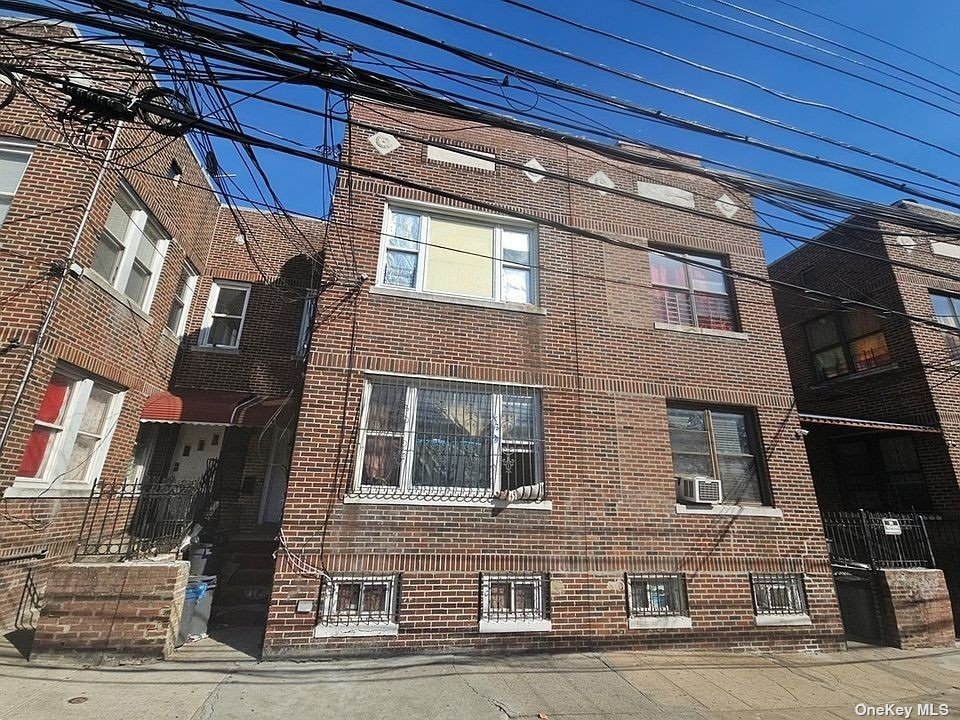 Property for Sale at 10534 Otis Avenue, Corona, Queens, NY - Bedrooms: 10 
Bathrooms: 4 
Rooms: 19  - $1,090,000