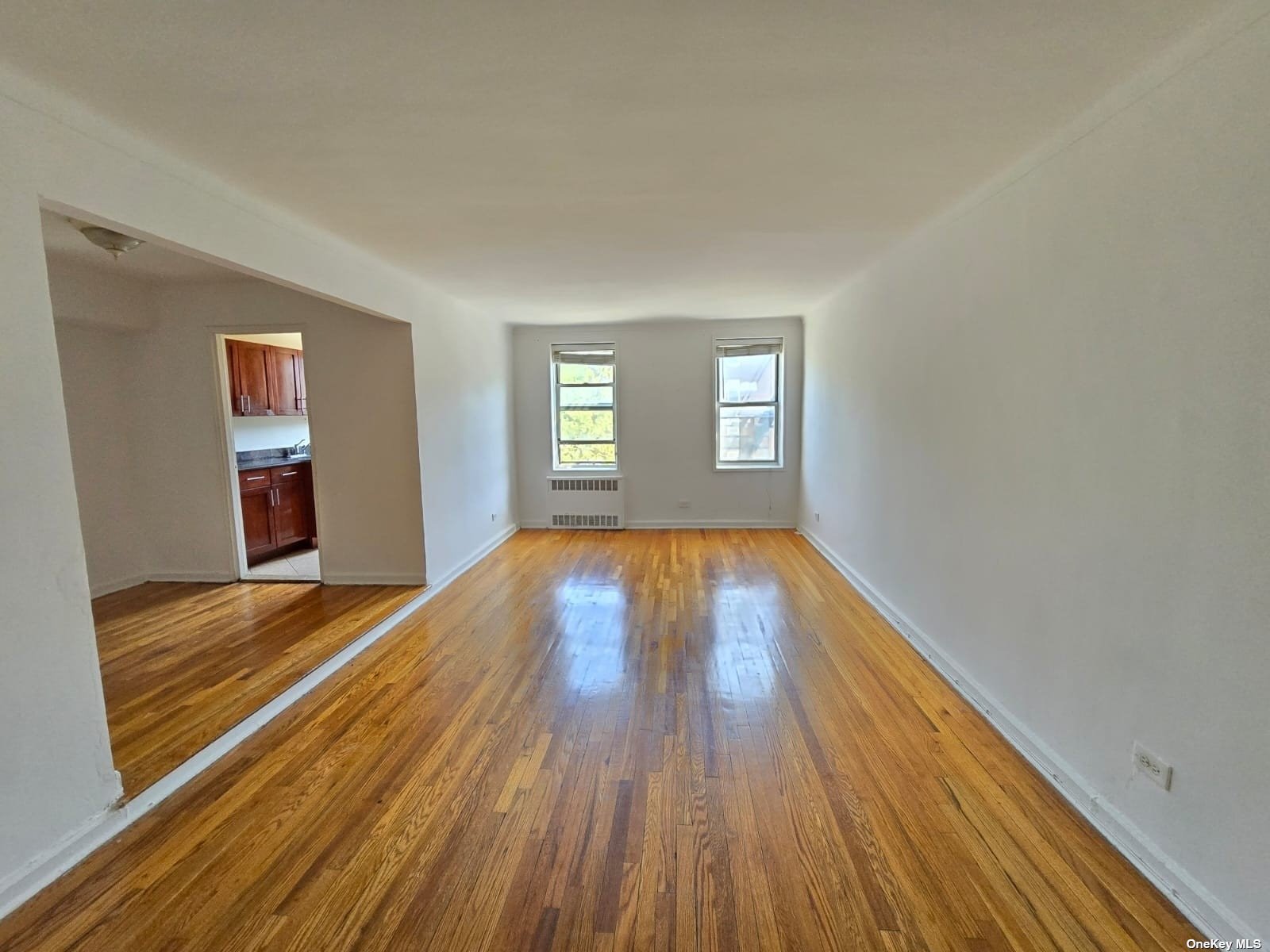 6712 Yellowstone Blvd Blvd D18, Forest Hills, Queens, NY - 2 Bedrooms  
2 Bathrooms  
6 Rooms - 