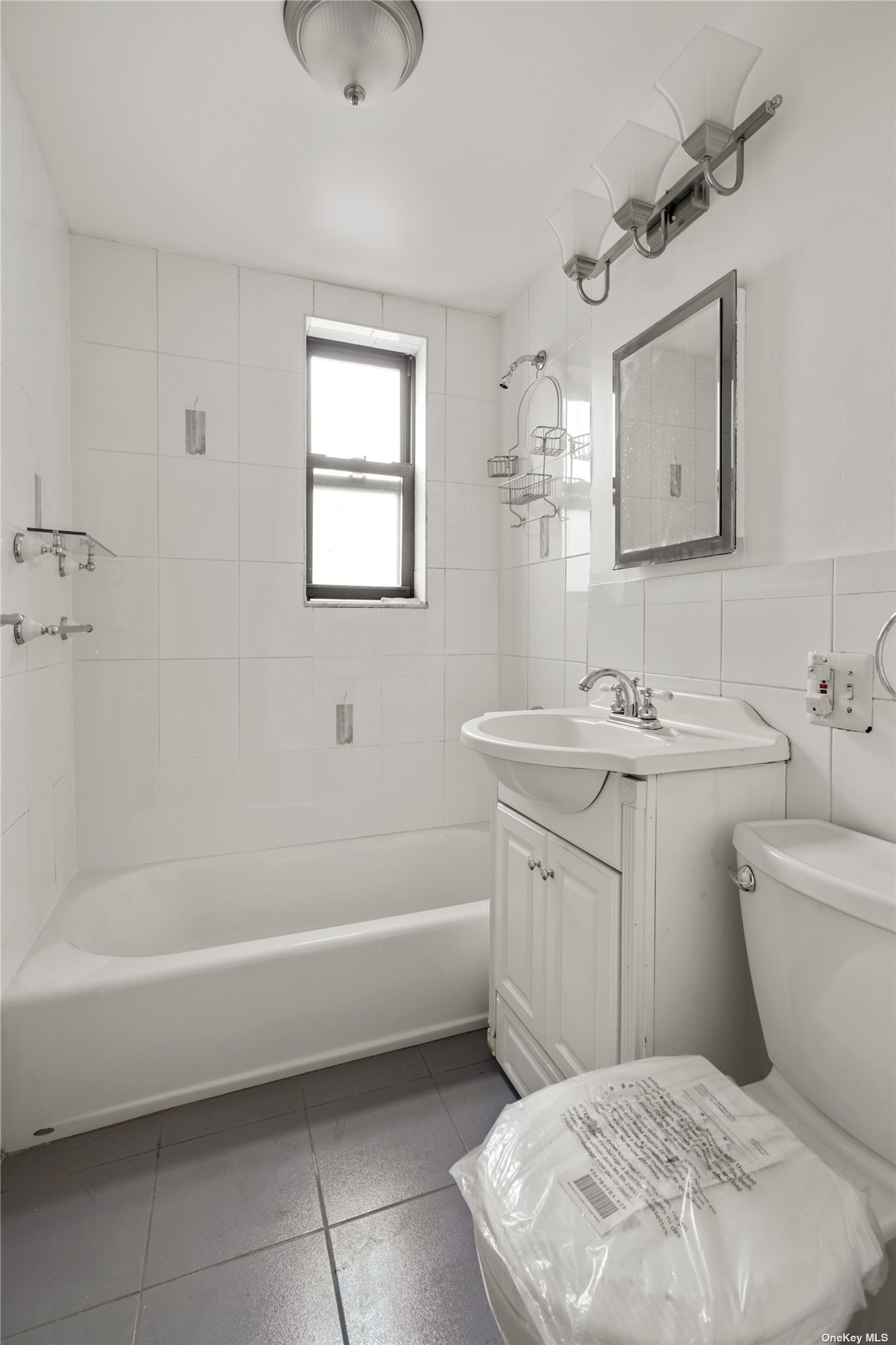 87-70 173rd Street #4D, Jamaica, New York image 1