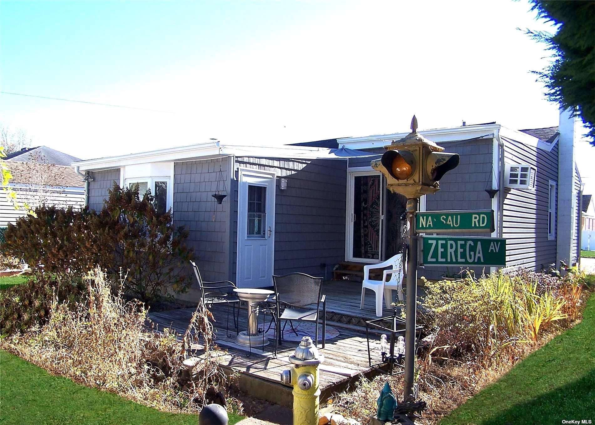 160 42nd Street, Lindenhurst, New York image 2