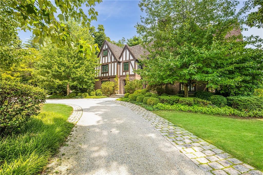 139 S Morris Lane, Scarsdale, New York image 1