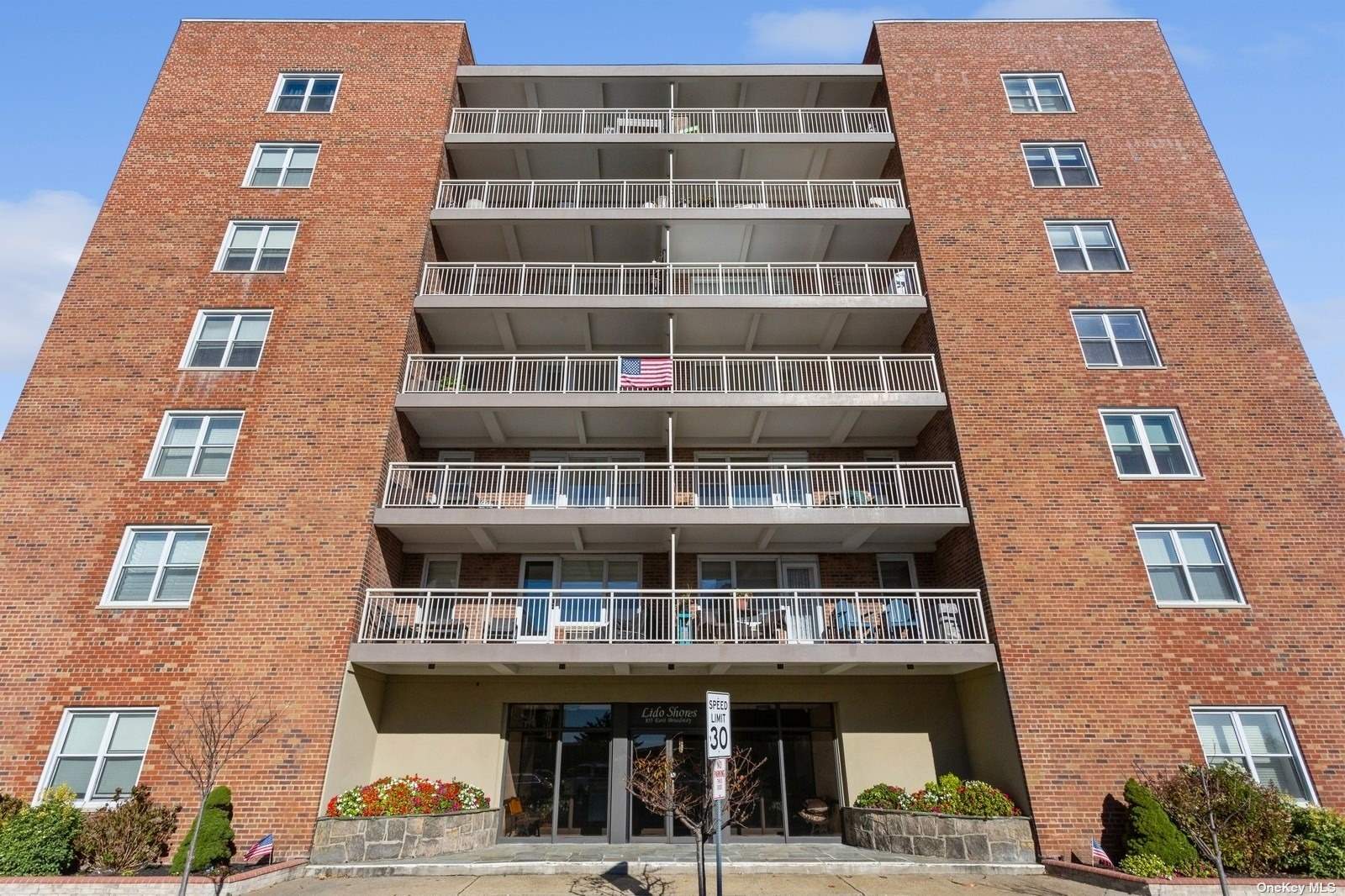 855 E Broadway #2H, Long Beach, New York image 1