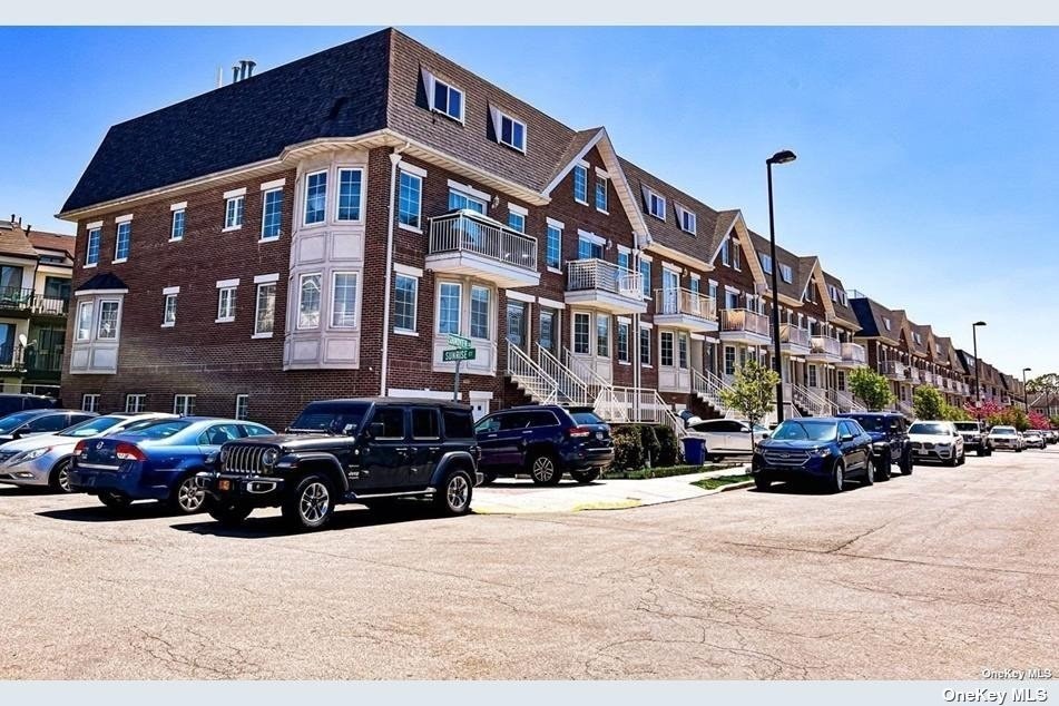 Property for Sale at Sunrise Ct B, College Point, Queens, NY - Bedrooms: 7 
Bathrooms: 6  - $1,450,000