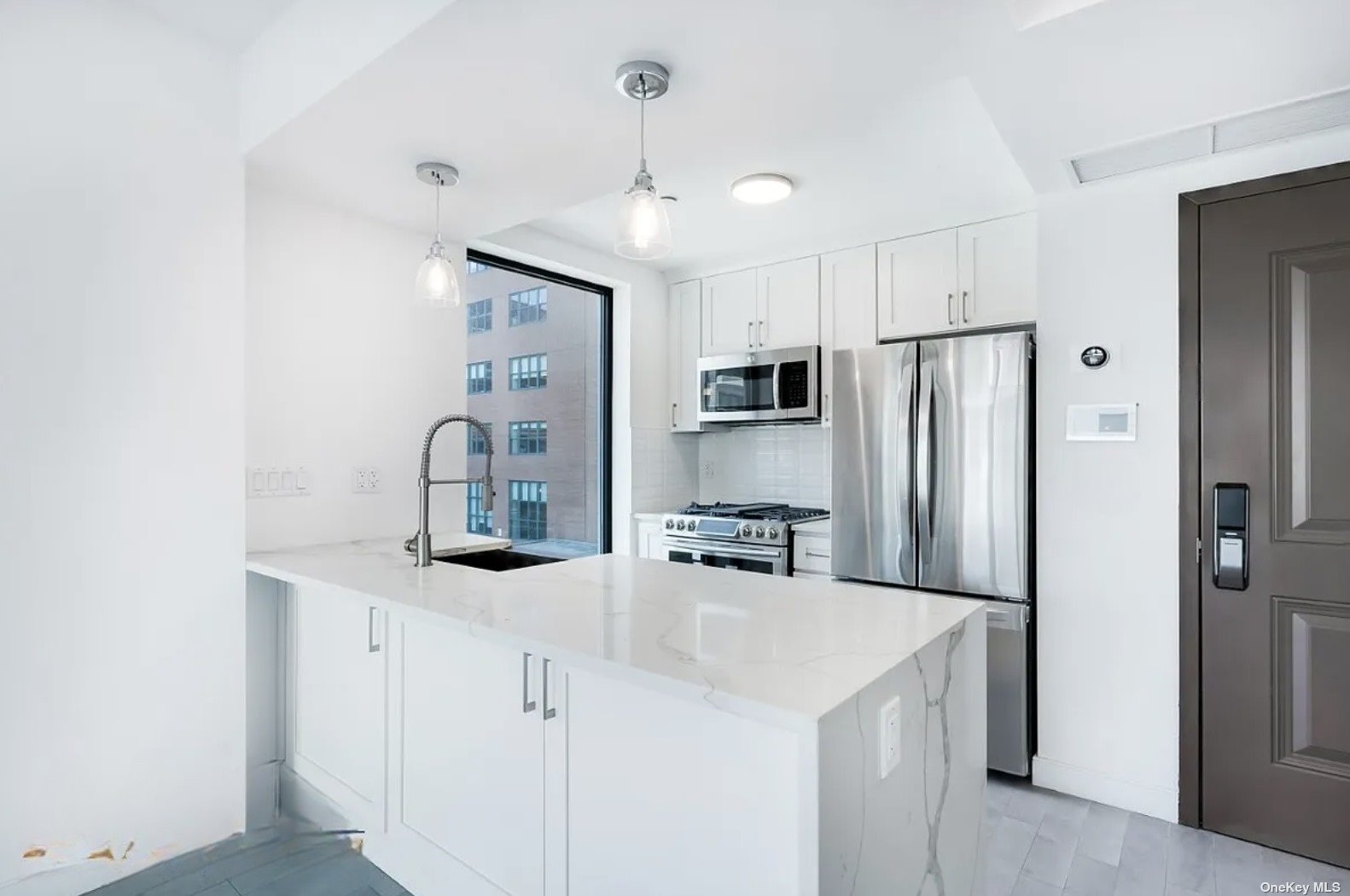 41-04 27th St St #5B, Long Island City, New York image 2