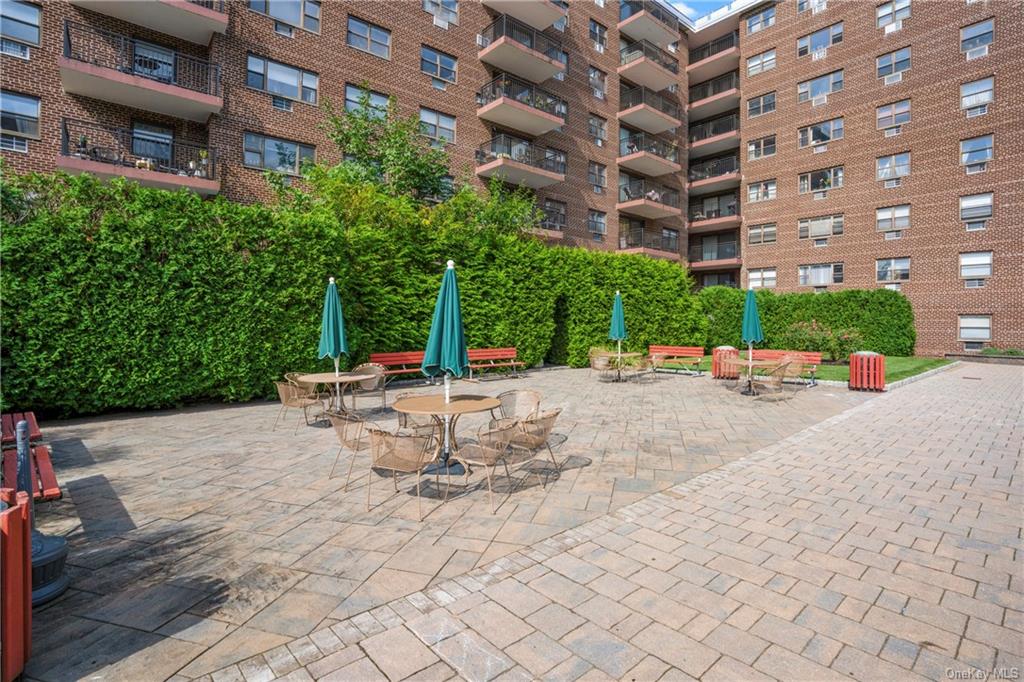 200 Diplomat Drive #8P, Mount Kisco, New York image 23