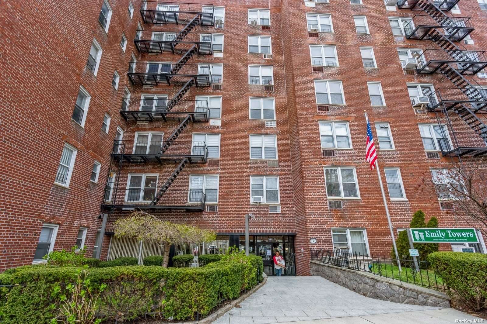 3510 150th St St #5H, Flushing, New York image 2