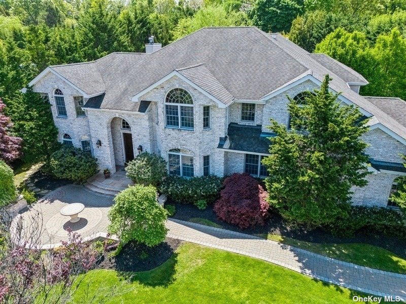 Property for Sale at 2 Nadia Court, Smithtown, Hamptons, NY - Bedrooms: 5 
Bathrooms: 5  - $2,499,900