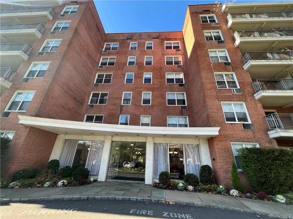 177 E Hartsdale Avenue #3U, Hartsdale, New York image 2