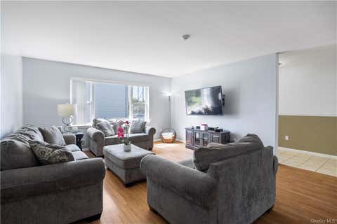 Photo for 18 Knightsbridge Court