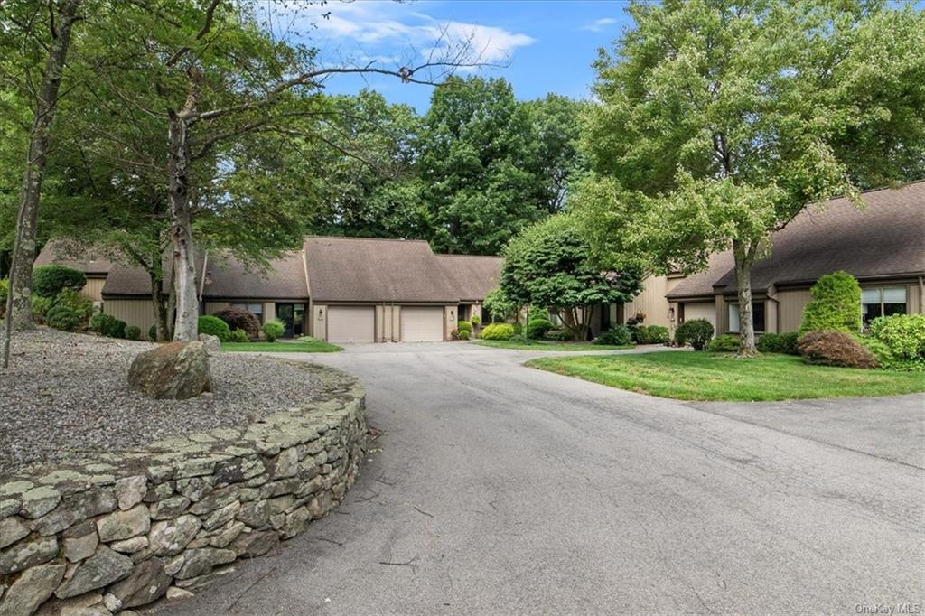 View Somers, NY 10589 condo