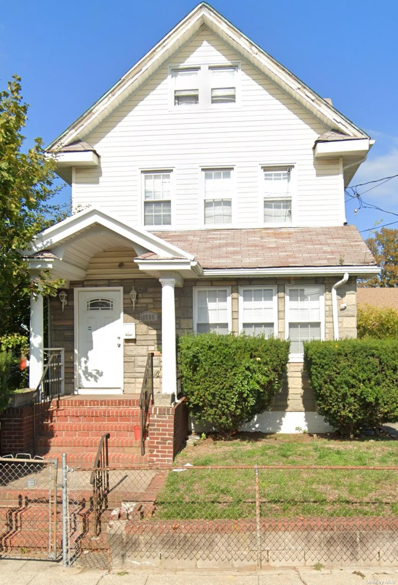 Property for Sale at 18909 Dormans Road, Saint Albans, Queens, NY - Bedrooms: 5 
Bathrooms: 2 
Rooms: 8  - $925,000