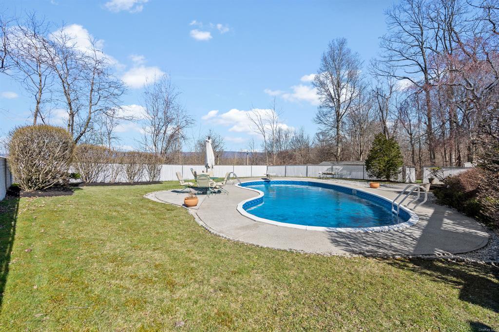 88 Lake Osiris Road, Walden, New York image 41