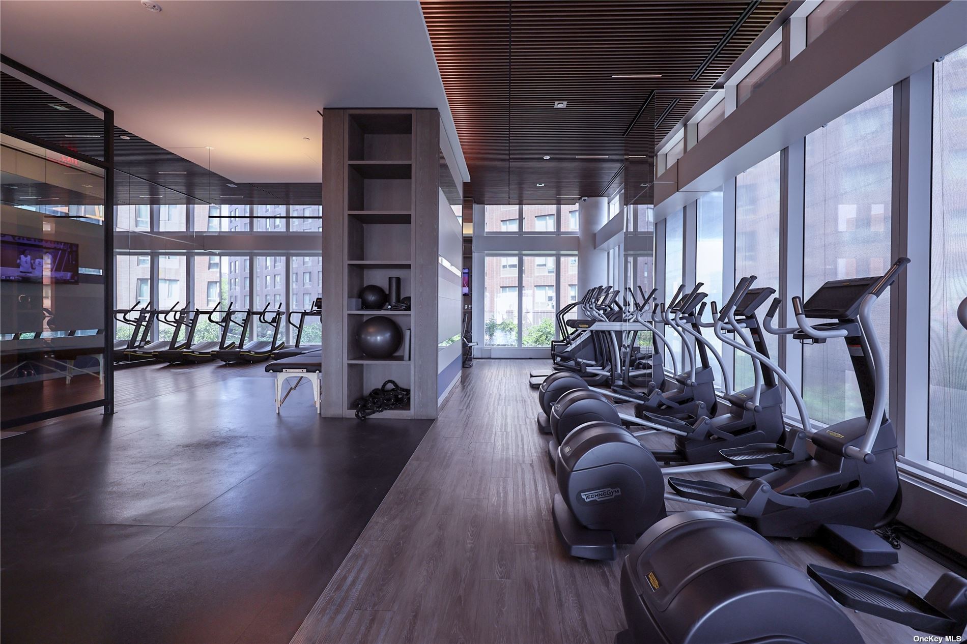 250 South Street #72G, New York (Manhattan), New York image 32