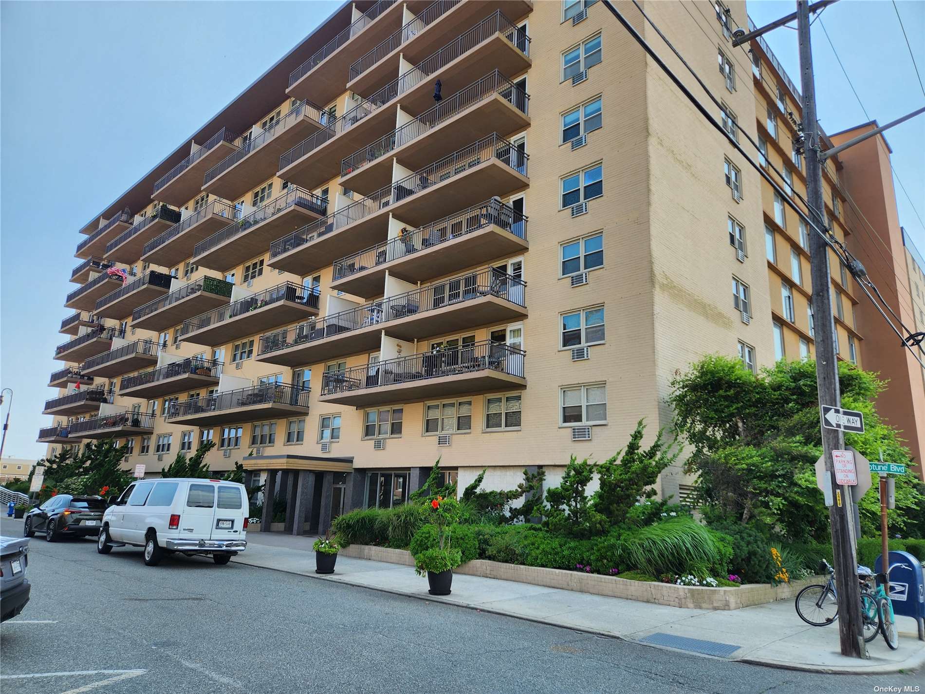 25 Neptune Boulevard #4K, Long Beach, New York image 21