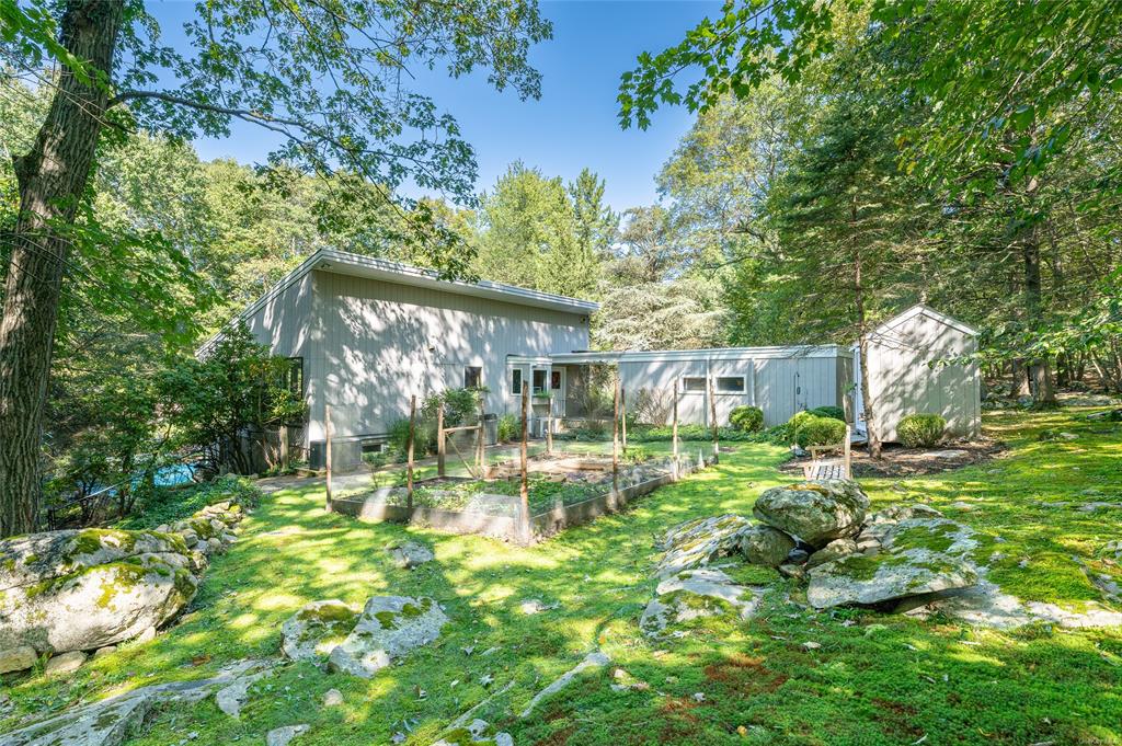 26 Cradle Rock Road, Pound Ridge, New York image 3