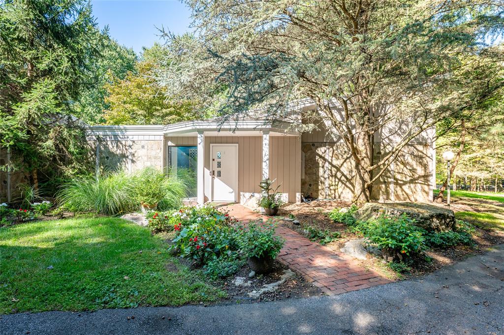 26 Cradle Rock Road, Pound Ridge, New York image 5