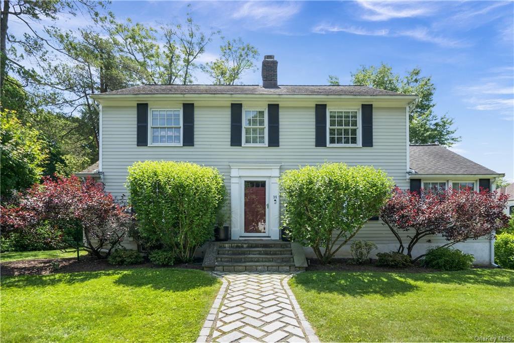 Photo 1 of 35 Earlwoode Drive, White Plains, New York, $949,000, Web #: 6312746