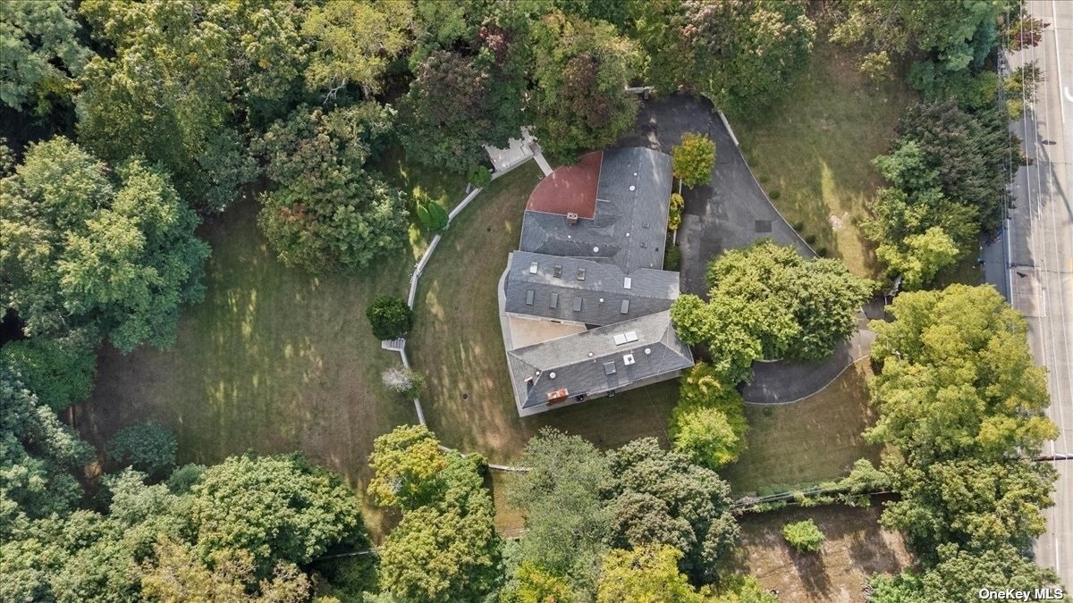 6820 N Hempstead Turnpike, Oyster Bay Cove, New York image 21