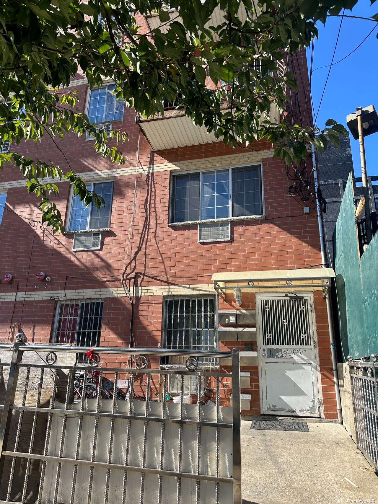 112-39 38th Avenue