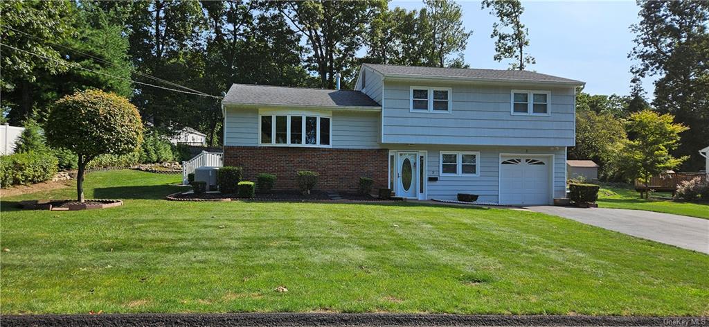 3 Clifford Court, Nanuet, New York image 1