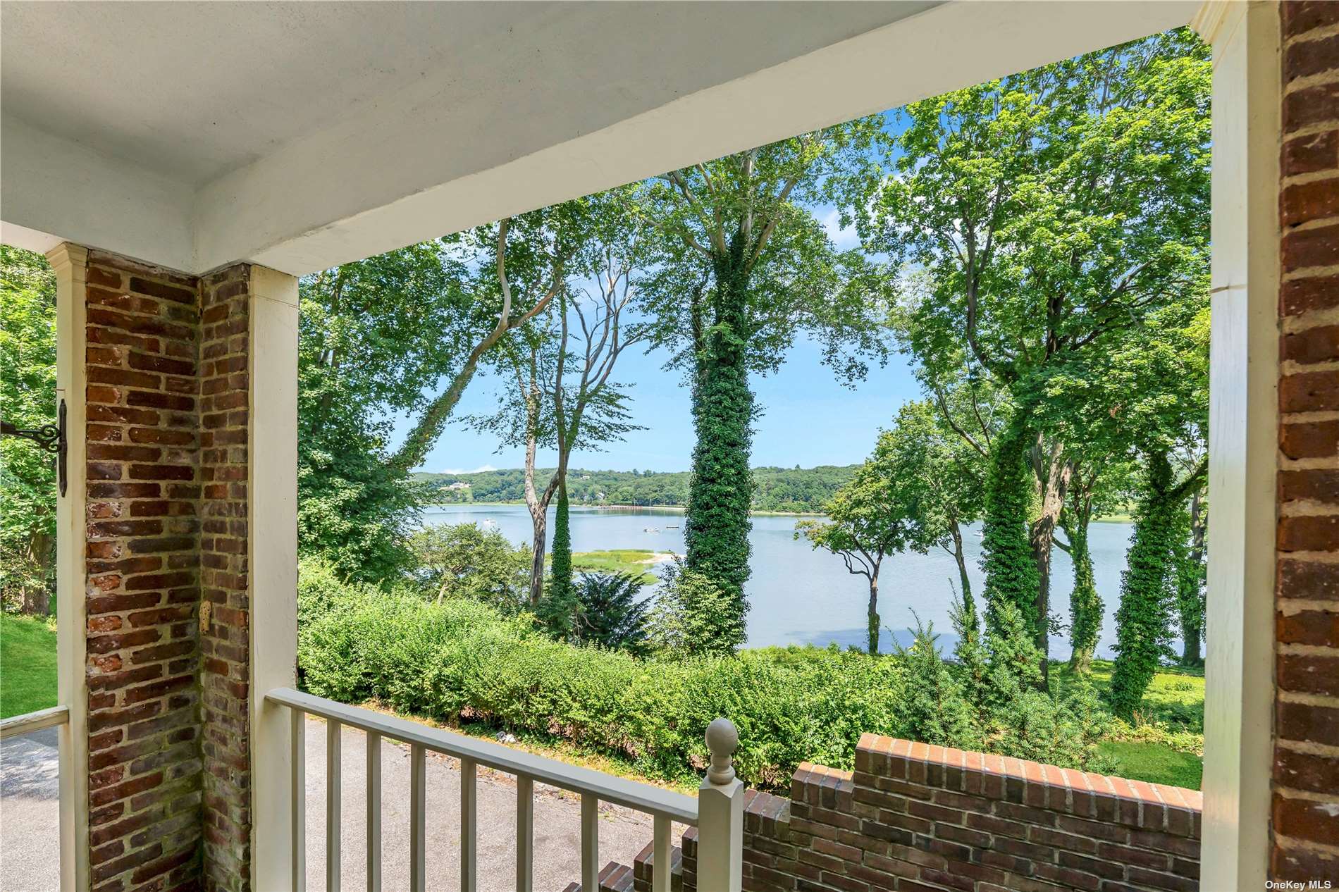 30 Cove Woods Road, Oyster Bay Cove, New York image 8
