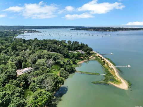 30 Cove Woods Road Oyster Bay Cove NY 11771