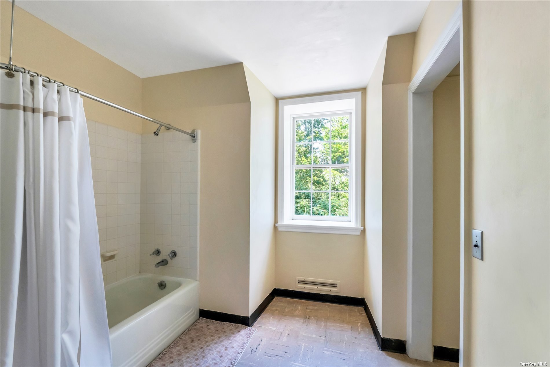 30 Cove Woods Road, Oyster Bay Cove, New York image 36