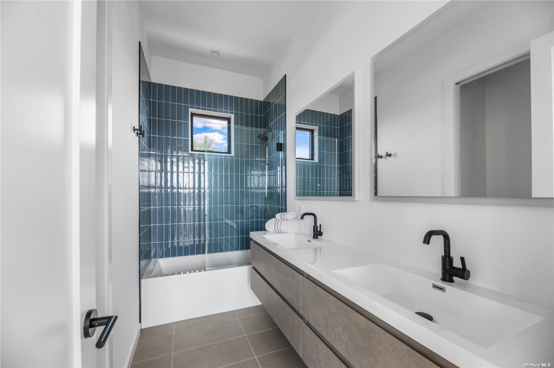 18 Seneca Street, Ocean Bay Park, New York image 26
