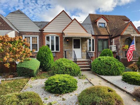 84-04 Doran Avenue, New York, NY 11385 - MLS#: L3588395