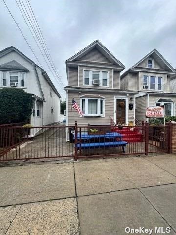 Property for Sale at 10436 93rd Avenue, Richmond Hill, Queens, NY - Bedrooms: 4 
Bathrooms: 3 
Rooms: 12  - $825,000