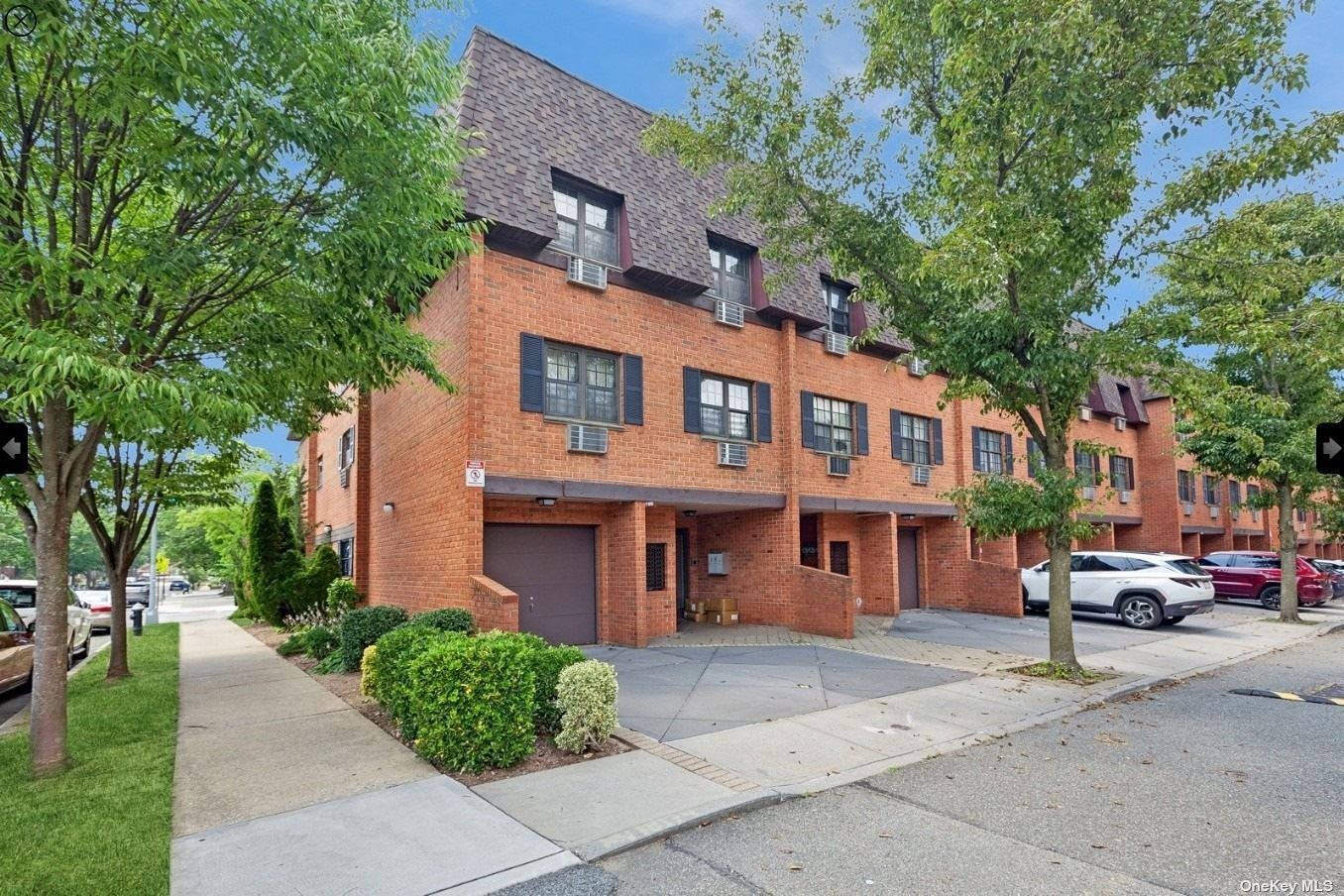 21905 67th Avenue 2, Oakland Gardens, Queens, NY - 3 Bedrooms  
2 Bathrooms  
6 Rooms - 