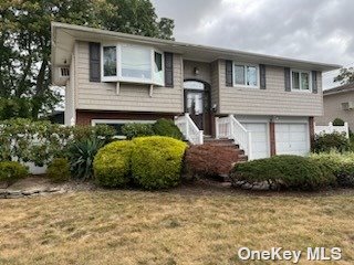 96 N Kings Avenue, Lindenhurst, New York image 1