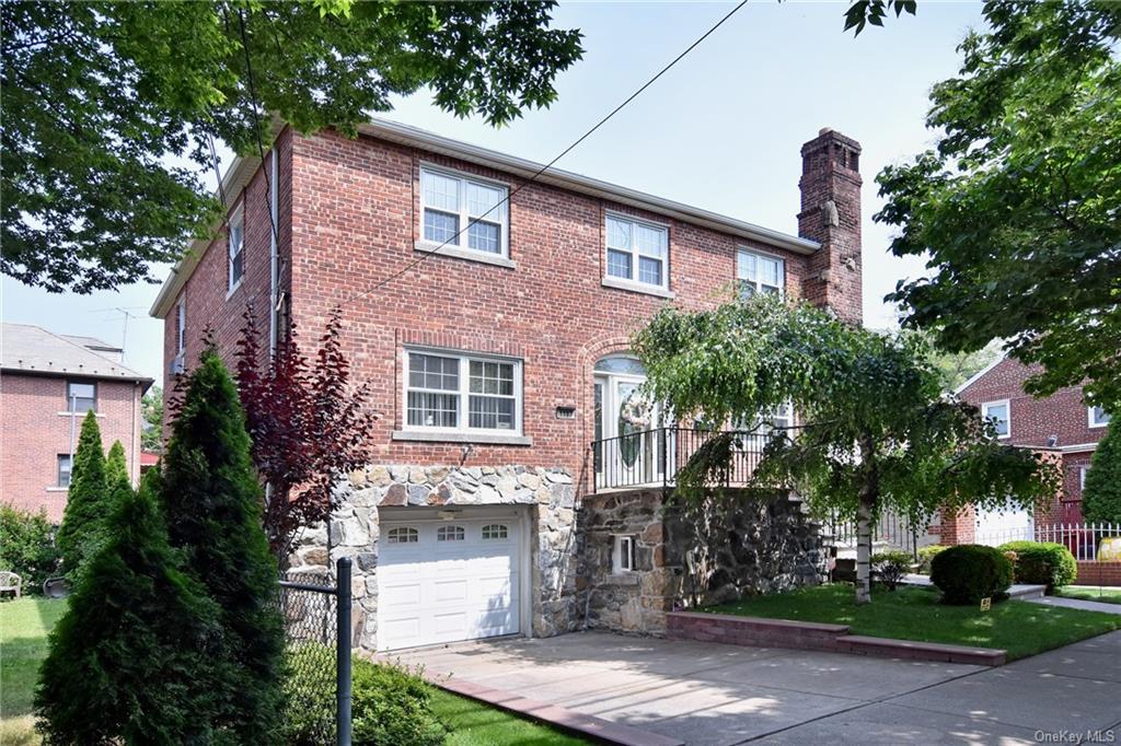 Property for Sale at 1187 Rhinelander Avenue, Bronx, New York - Bedrooms: 3 
Bathrooms: 4 
Rooms: 8  - $1,224,000