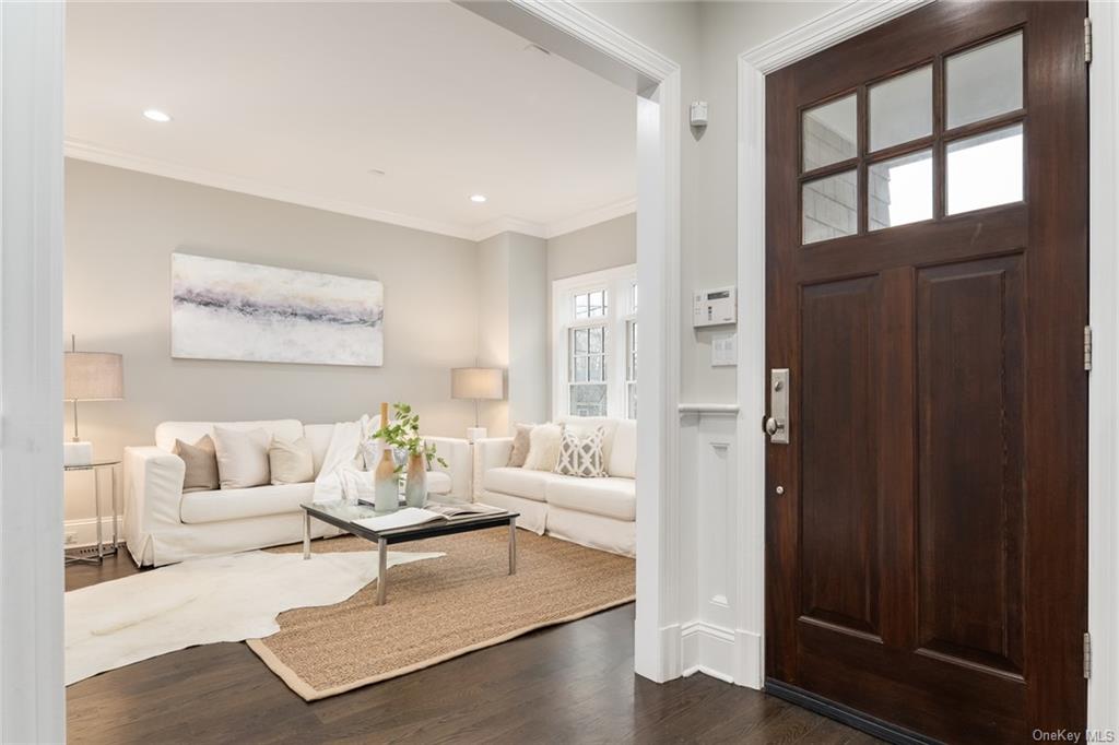 Photo 4 of 32 of 15 Hughes Avenue house