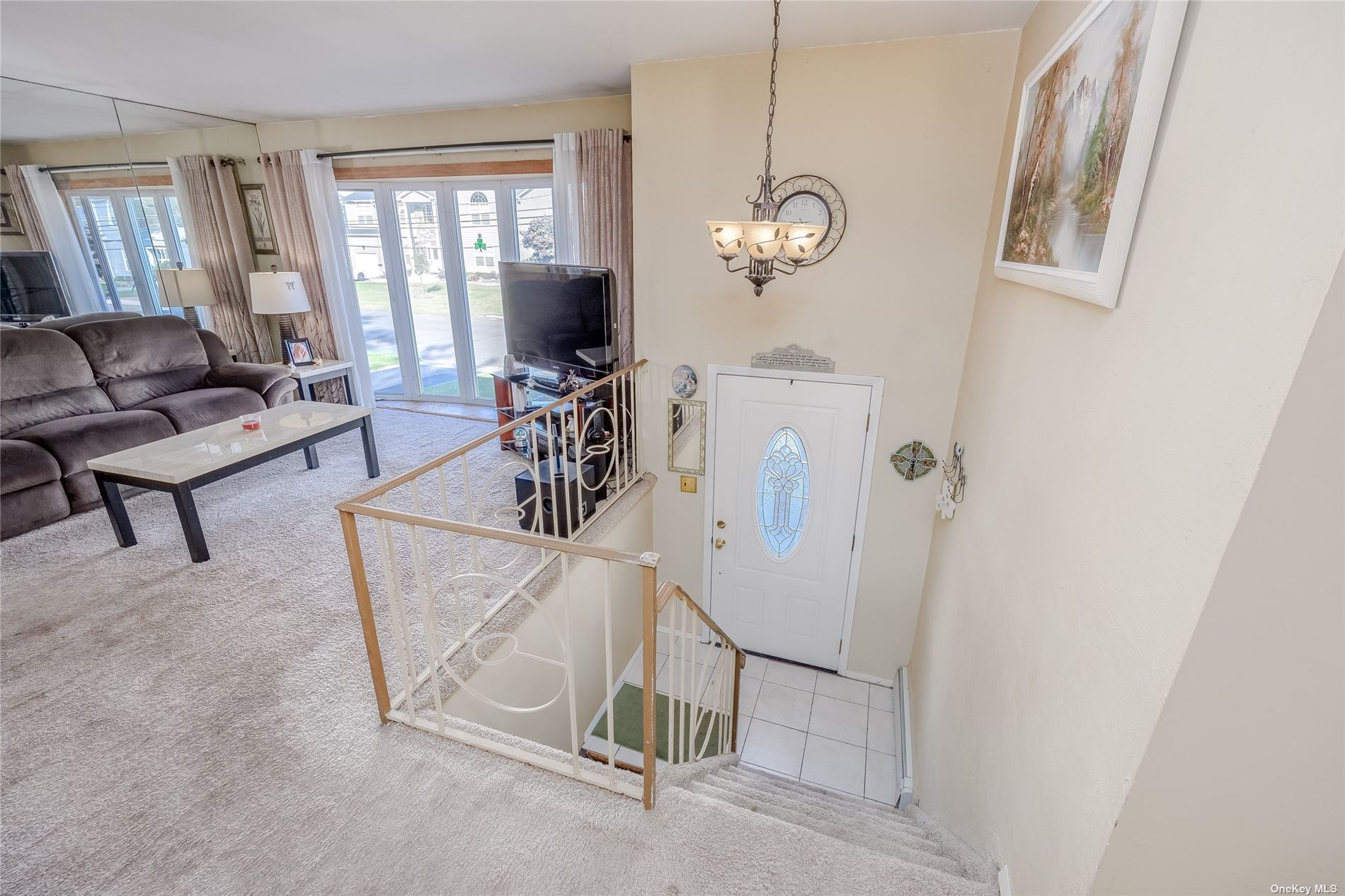 208 Irving Avenue, Deer Park, New York image 3
