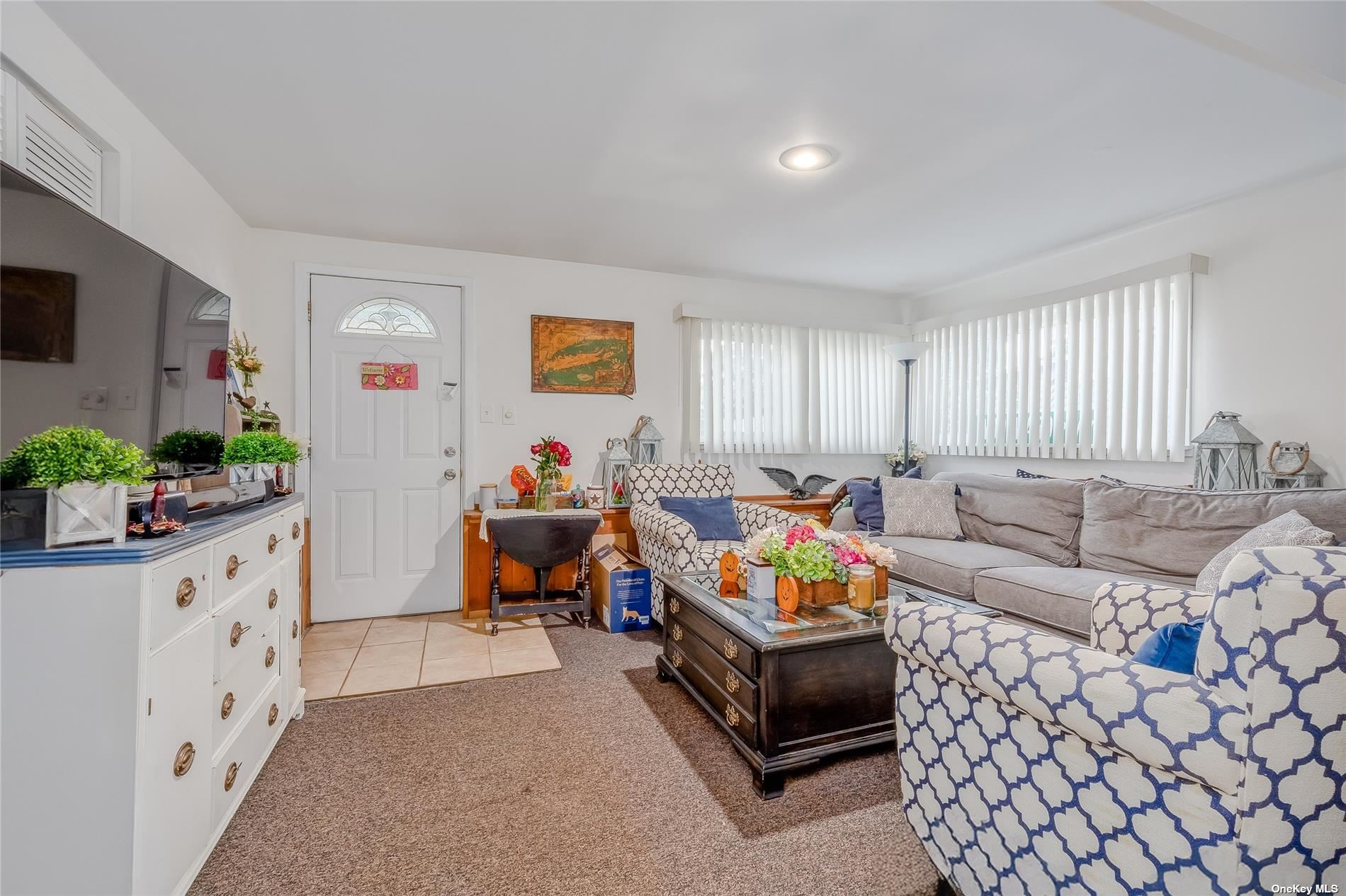 208 Irving Avenue, Deer Park, New York image 23