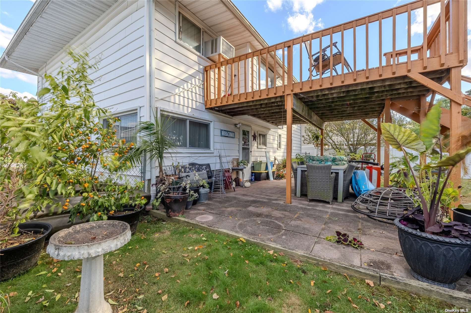 208 Irving Avenue, Deer Park, New York image 28