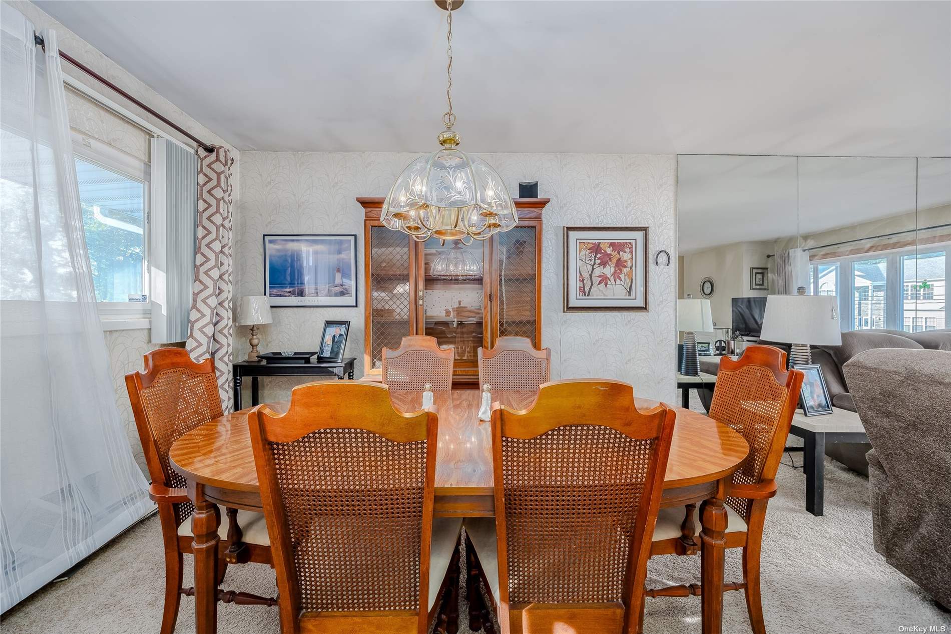 208 Irving Avenue, Deer Park, New York image 8