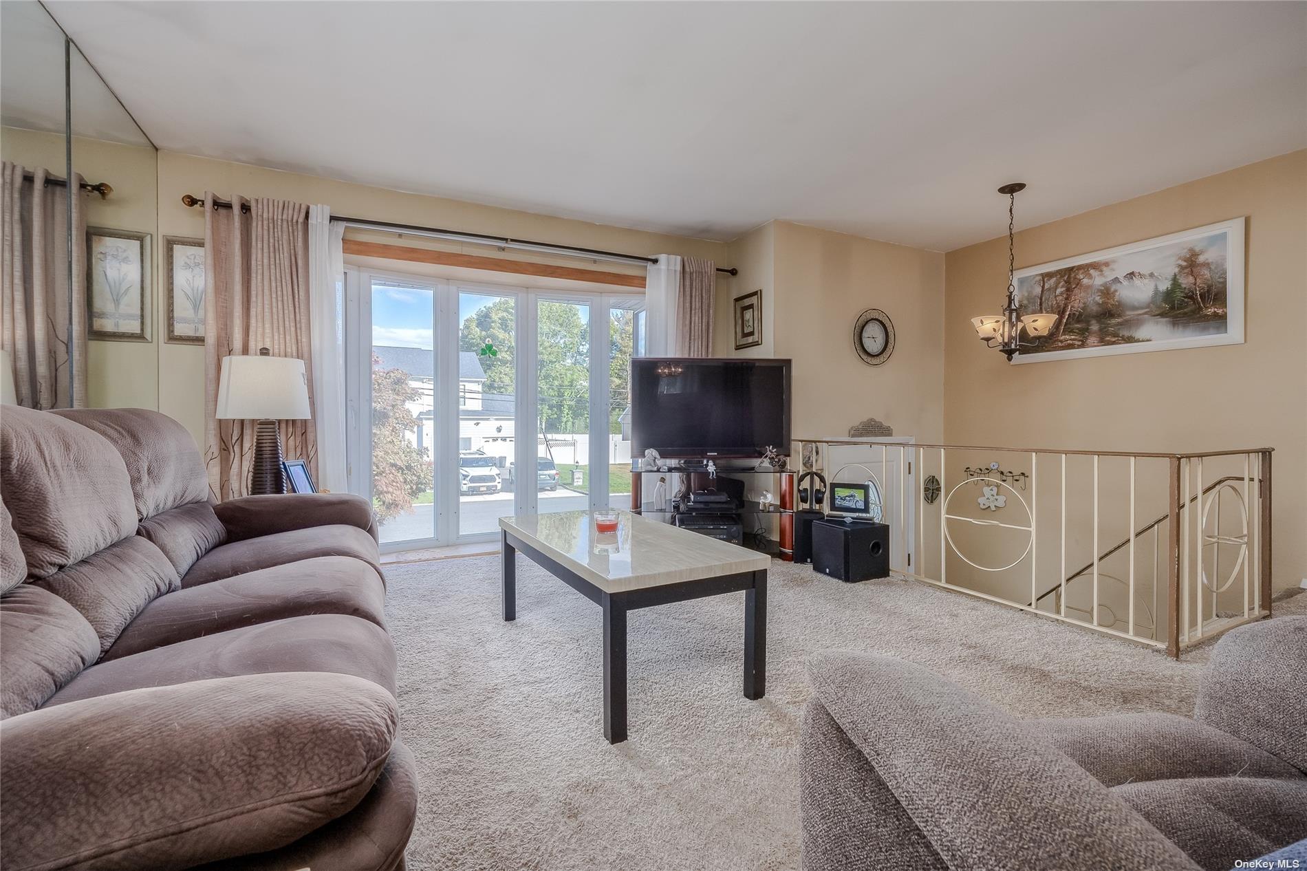 208 Irving Avenue, Deer Park, New York image 5