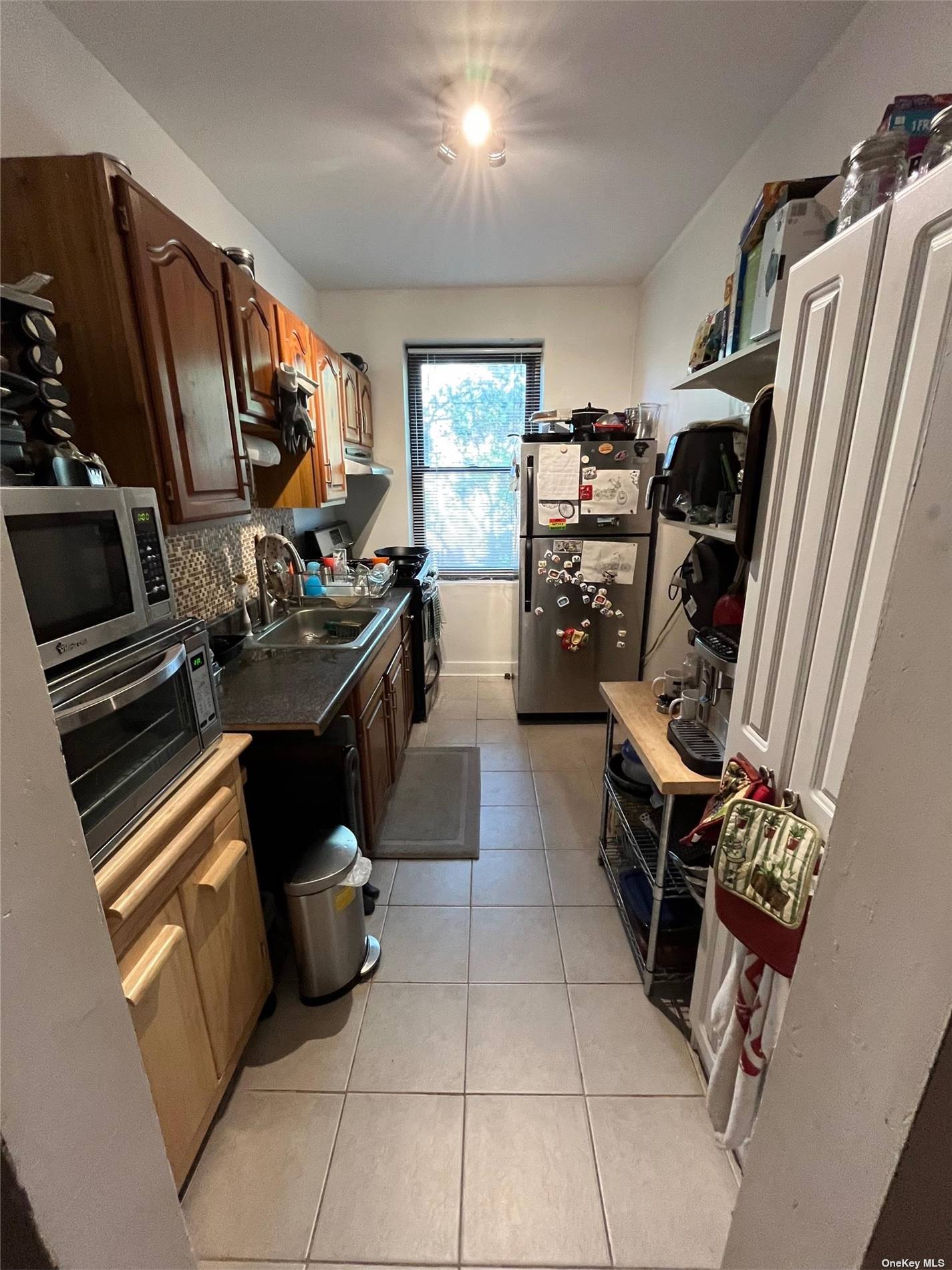 2227 76 St C2, East Elmhurst, Queens, NY - 1 Bedrooms  
1 Bathrooms  
3 Rooms - 